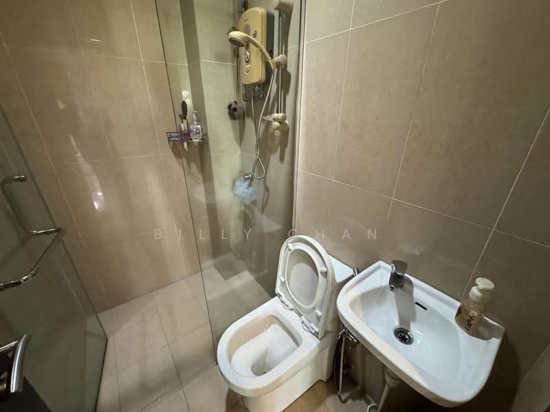 Semi-Detached House for Sale in Taman Yarl (Jalan Klang Lama (Old Klang Road)) - Billy Chan - Bathroom - PropertyGuru.com.my