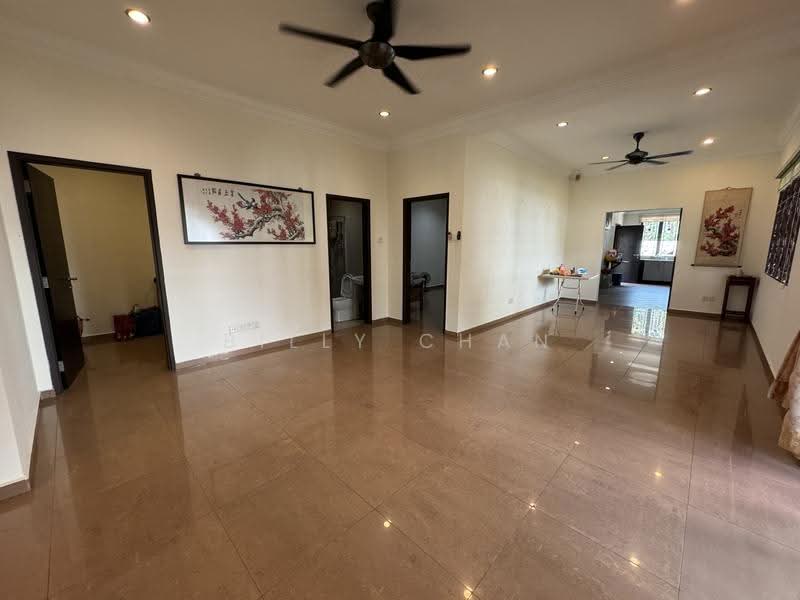 Semi-Detached House for Sale in Taman Yarl (Jalan Klang Lama (Old Klang Road)) - Billy Chan - Living Room - PropertyGuru.com.my