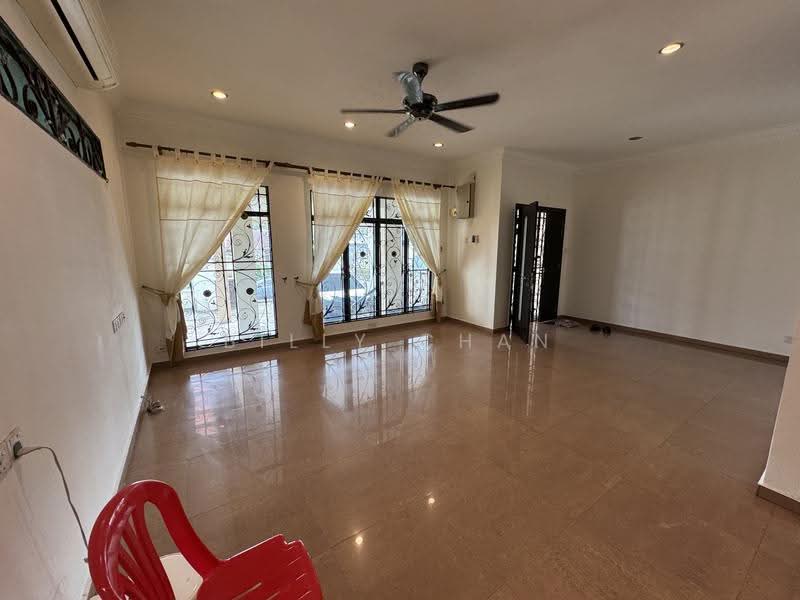 Semi-Detached House for Sale in Taman Yarl (Jalan Klang Lama (Old Klang Road)) - Billy Chan - Living Room - PropertyGuru.com.my