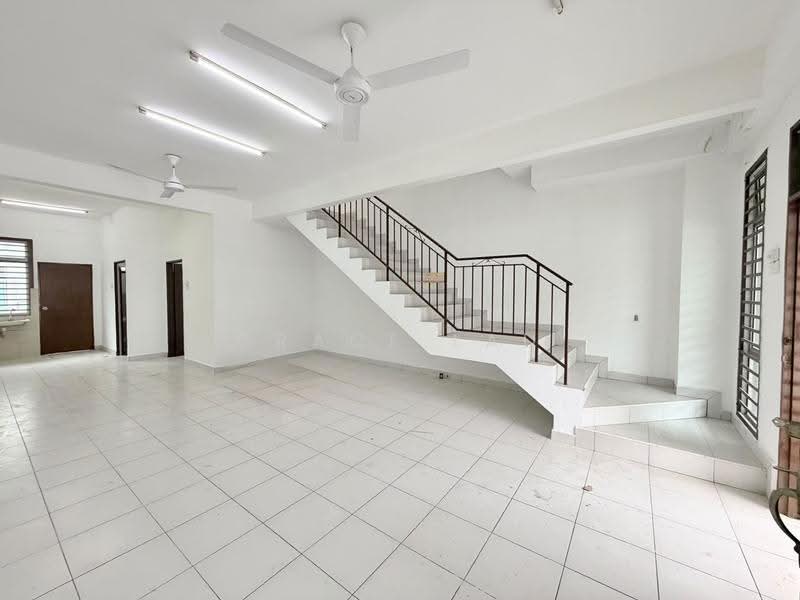 2-storey Terraced House for Sale in Taman Scientex Senai (Senai) - Grace Lau - Living Room - PropertyGuru.com.my