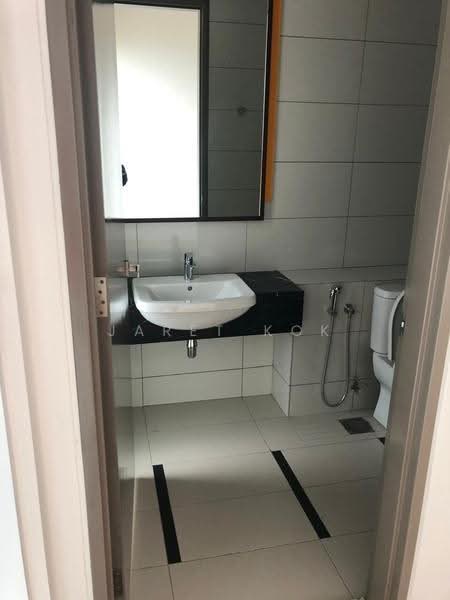 Service Residence for Sale at Uptown Residences - jaret kok - Bathroom - PropertyGuru.com.my