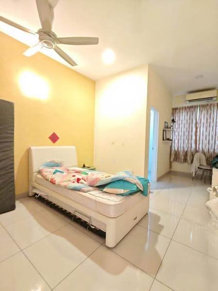 2-storey Terraced House for Sale in Setia Damai (Setia Alam) - Loke . - Bedroom - PropertyGuru.com.my