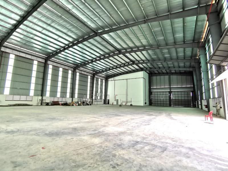 Semi-D Factory for Sale in Taman Perindustrian Puchong (Puchong) - Vivian Lee Fun - Interior - PropertyGuru.com.my