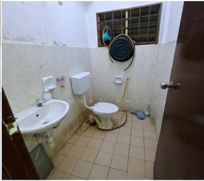 Apartment for Rent at Tropika Apartment - Muhammad Amerul - Bathroom - PropertyGuru.com.my
