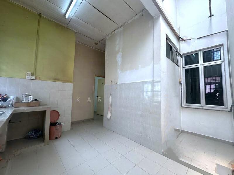 1-storey Terraced House for Sale in Taman Nusa Bestari (Iskandar Puteri (Nusajaya)) - Karl Lim - Kitchen - PropertyGuru.com.my