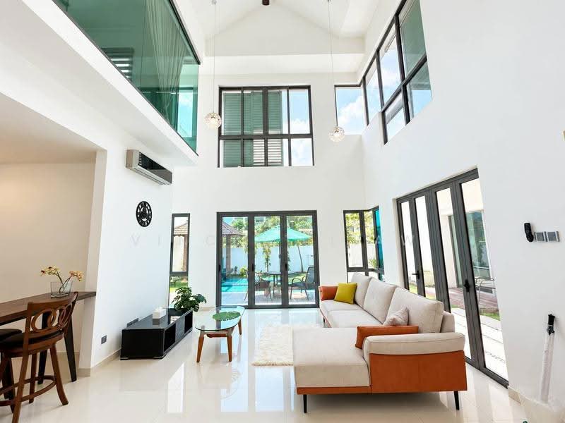Vila Berkembar untuk Dijual di Saujana (Selangor) - Vincent Liaw - Living Room - PropertyGuru.com.my
