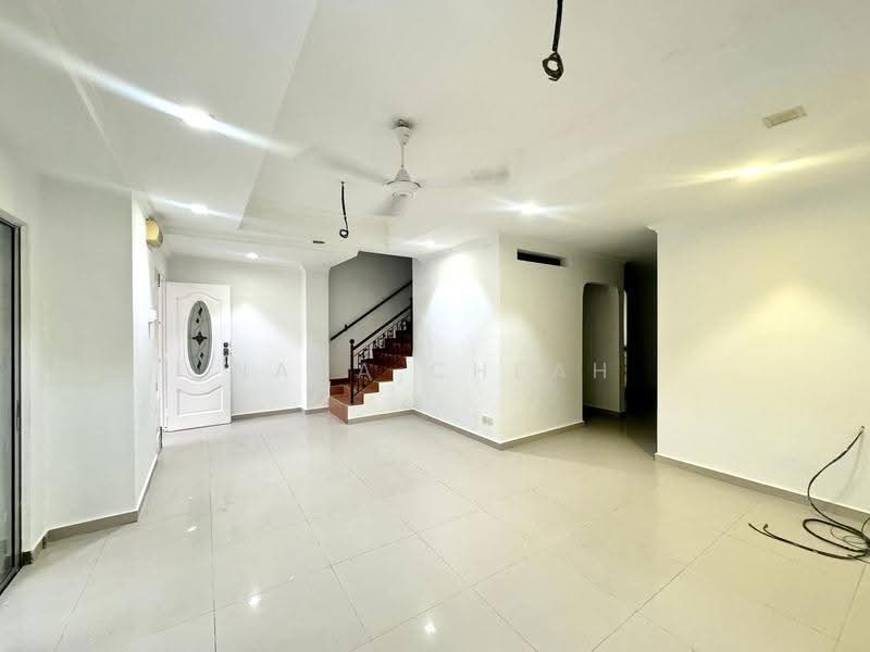Terraced House for Sale in Sungai Buloh (Selangor) - Nana Cheah - Living Room - PropertyGuru.com.my