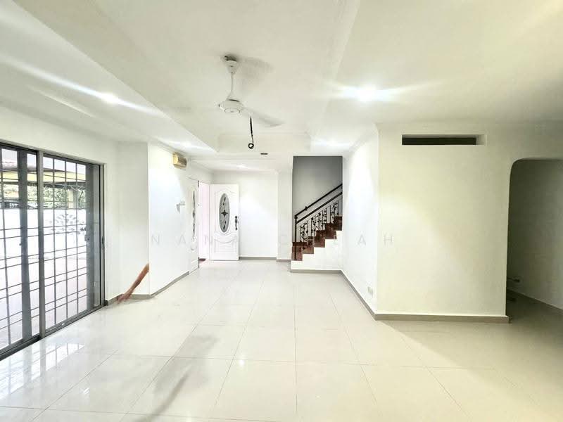 Terraced House for Sale in Sungai Buloh (Selangor) - Nana Cheah - Living Room - PropertyGuru.com.my