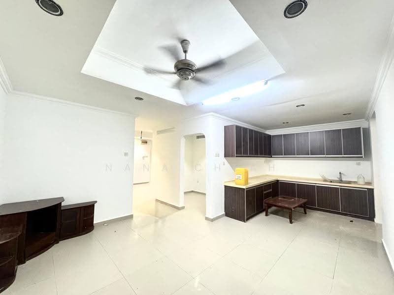 Terraced House for Sale in Sungai Buloh (Selangor) - Nana Cheah - Kitchen - PropertyGuru.com.my