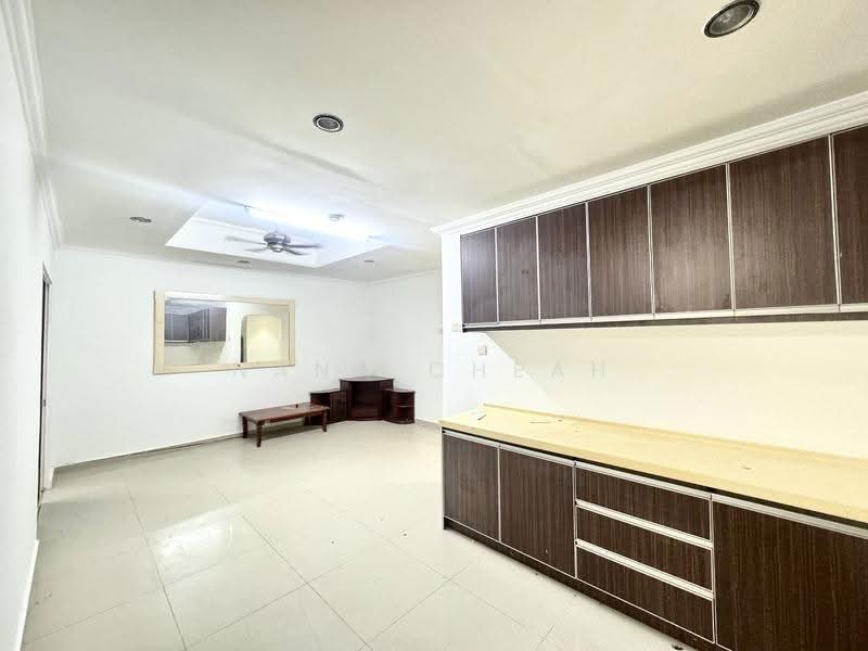 Terraced House for Sale in Sungai Buloh (Selangor) - Nana Cheah - Living Room - PropertyGuru.com.my
