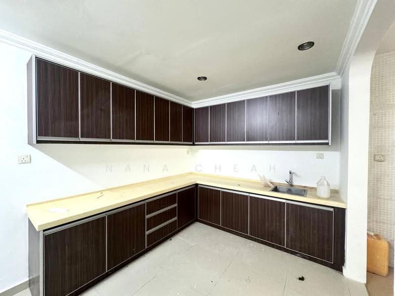Terraced House for Sale in Sungai Buloh (Selangor) - Nana Cheah - Kitchen - PropertyGuru.com.my