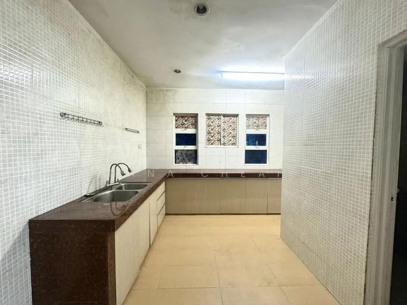 Terraced House for Sale in Sungai Buloh (Selangor) - Nana Cheah - Kitchen - PropertyGuru.com.my