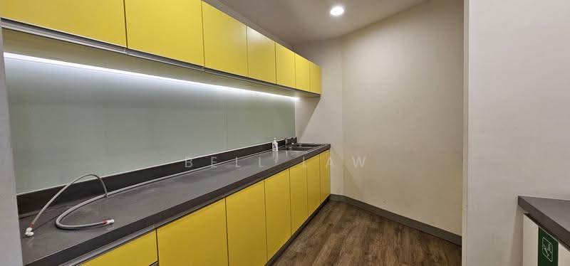 Pejabat untuk Disewa di KLCC (KL City Centre) - Bell Law - Kitchen - PropertyGuru.com.my