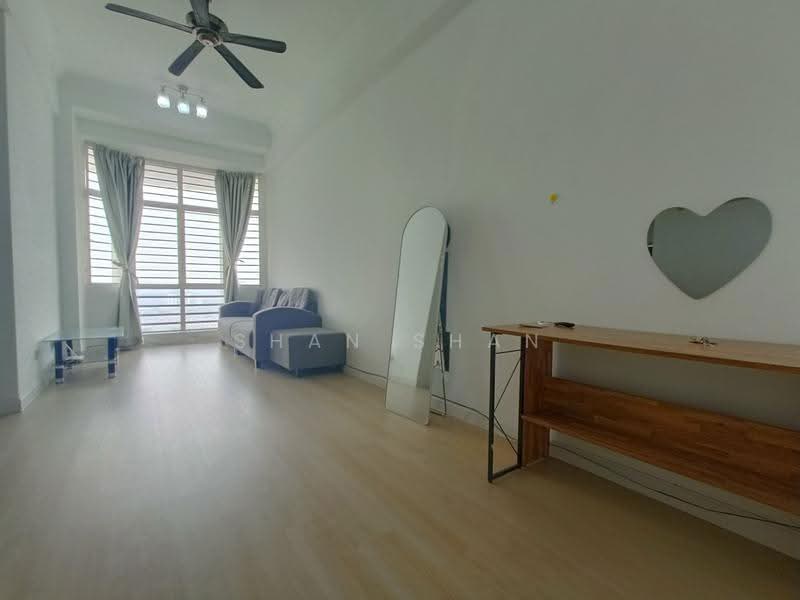 Kediaman Servis untuk Disewa di Rhythm Avenue - Shan Shan - Living Room - PropertyGuru.com.my