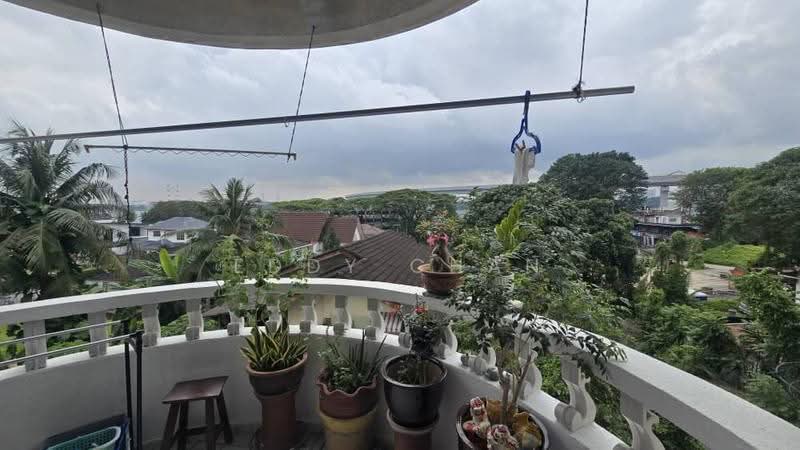 Pangsapuri untuk Dijual di Stulang Villa - Eddy Chan - Balcony - PropertyGuru.com.my
