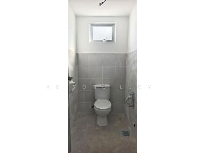 Kedai untuk Disewa di Pasir Gudang (Johor) - Au Yong Lucy - Bathroom - PropertyGuru.com.my