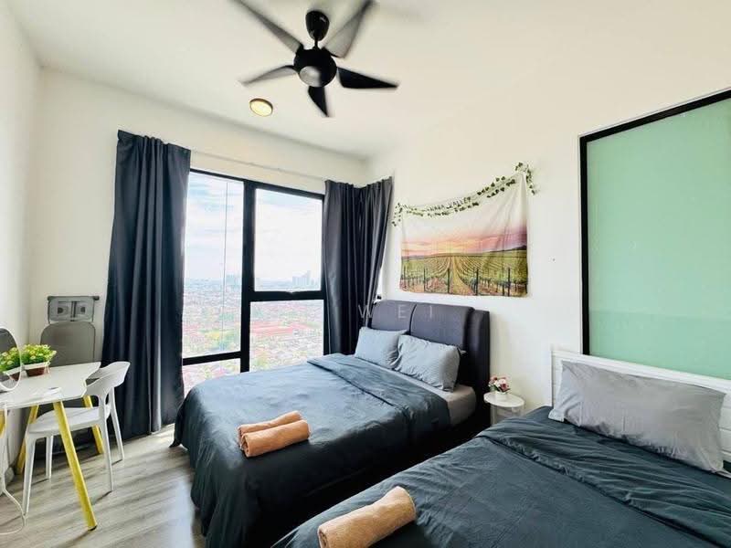 Kediaman Servis untuk Dijual di Southkey Mosaic - Li Wei - Bedroom - PropertyGuru.com.my