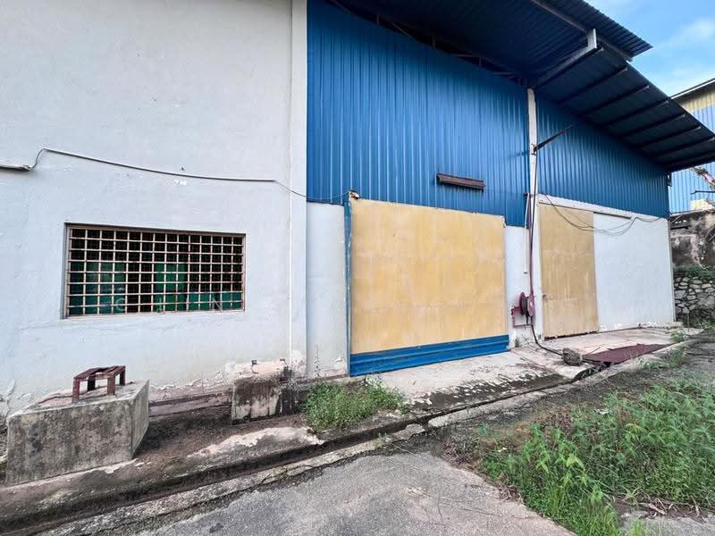 Warehouse for Rent in Alor Gajah (Melaka) - Chin Siang Fong - Exterior - PropertyGuru.com.my