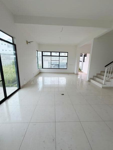 2-storey Terraced House for Sale in Taman Desa Tebrau (Tebrau) - Daphne Lee - Living Room - PropertyGuru.com.my
