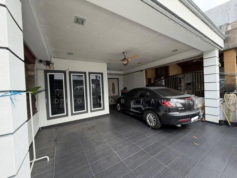 Rumah Teres 2-Tingkat untuk Dijual di Seksyen 8 (Shah Alam) - Mohd Nor Fahmi - Exterior - PropertyGuru.com.my