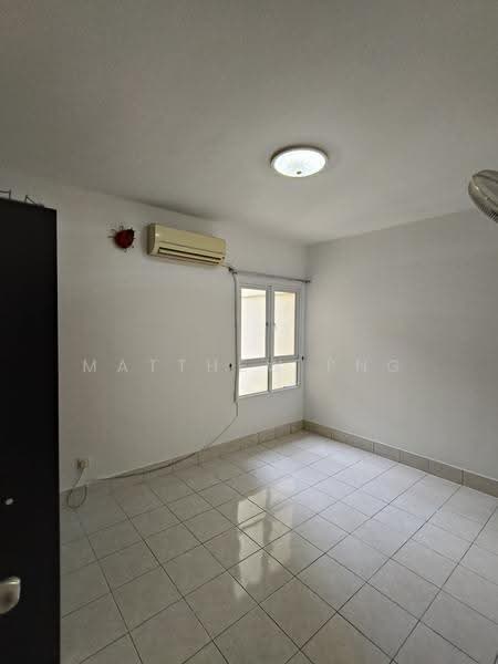 Condominium for Sale at Greenlane Park - Matthew Png - Interior - PropertyGuru.com.my