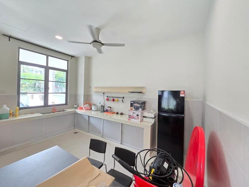Bungalow House for Sale in Selayang (Selangor) - Kathy Yap - Kitchen - PropertyGuru.com.my