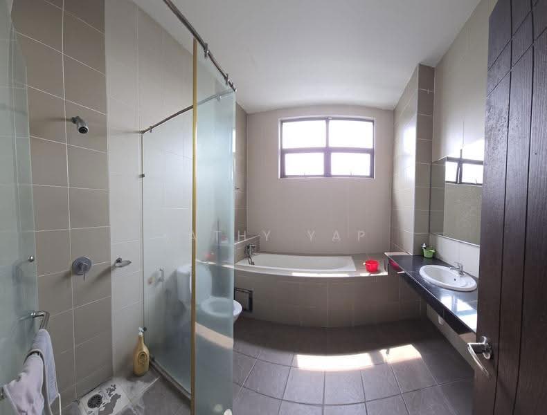 Bungalow House for Sale in Selayang (Selangor) - Kathy Yap - Bathroom - PropertyGuru.com.my