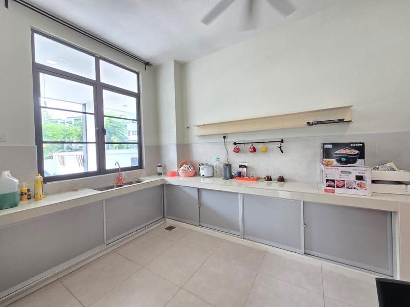 Bungalow House for Sale in Selayang (Selangor) - Kathy Yap - Kitchen - PropertyGuru.com.my