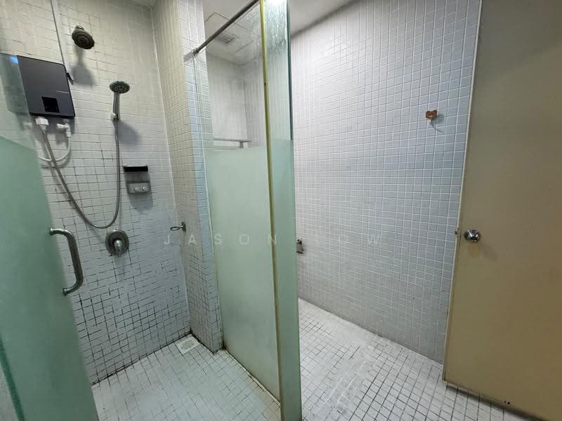 Condominium for Rent at 10 Semantan Suites - Jason Low - Bathroom - PropertyGuru.com.my