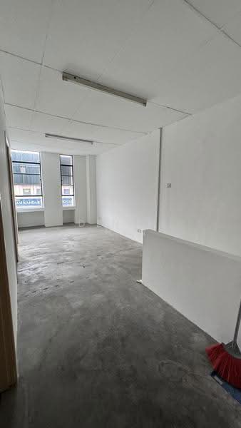 Office for Rent in Kepong (Kuala Lumpur) - Denny Chen - Interior - PropertyGuru.com.my