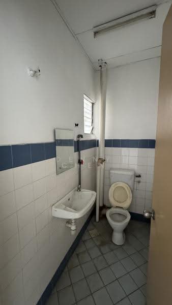Office for Rent in Kepong (Kuala Lumpur) - Denny Chen - Bathroom - PropertyGuru.com.my