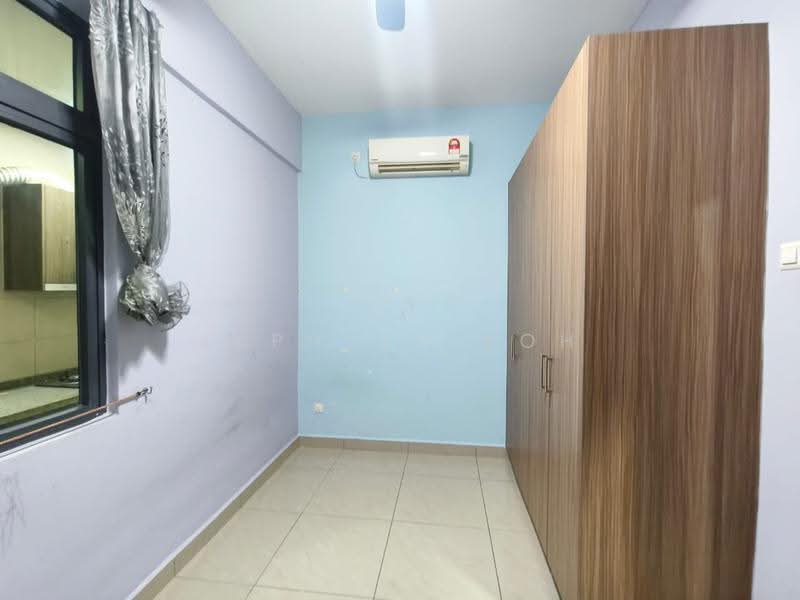 Kediaman Servis untuk Disewa di D'Secret Garden (Pangsapuri Kempas Indah) - Japheth Koh - Bedroom - PropertyGuru.com.my