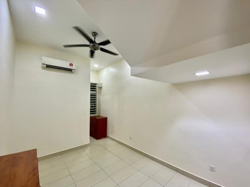 Semi-Detached House for Rent in Areca Rimbunan (Kepong) - Nicole . - Bedroom - PropertyGuru.com.my