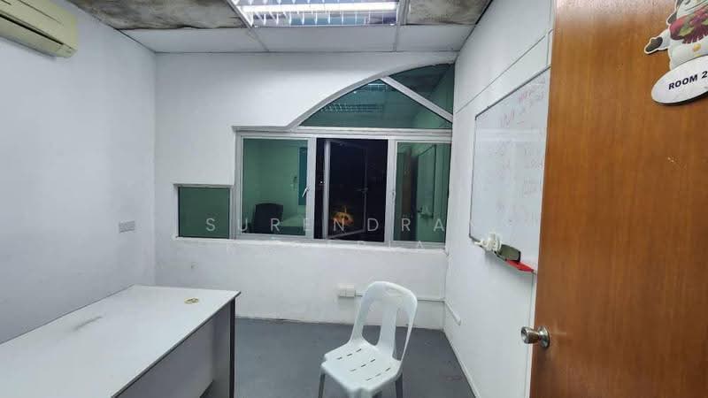 Shop / Office for Sale in Kuchai Lama (Kuala Lumpur) - Surendran Karapiah - Interior - PropertyGuru.com.my