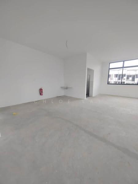 Shop for Rent in Taman Bukit Kaze (Ulu Tiram) - Chloe Lai - Interior - PropertyGuru.com.my