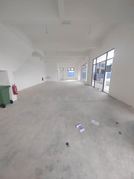 Shop for Rent in Taman Bukit Kaze (Ulu Tiram) - Chloe Lai - Interior - PropertyGuru.com.my