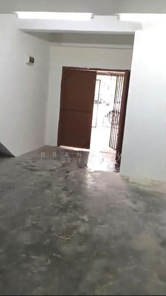 Shop for Rent in Taman Sri Sinar (Segambut) - Brandon Yee - Entrance - PropertyGuru.com.my
