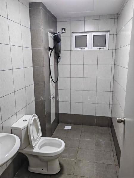 Service Residence for Rent at One 49 Residence - Danny Tey - Bathroom - PropertyGuru.com.my
