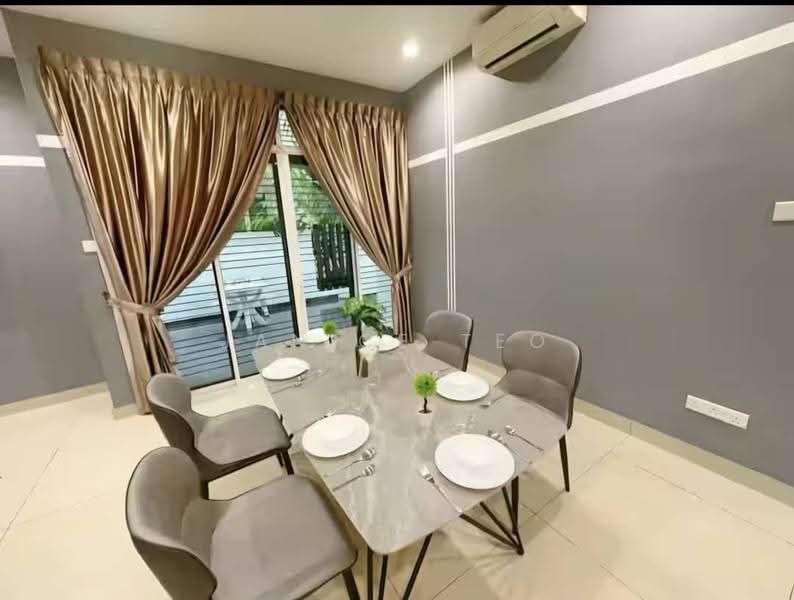 Semi-Detached House for Sale in Kampung Dato Onn (Johor Bahru) - Janice Teo - Dining Room - PropertyGuru.com.my