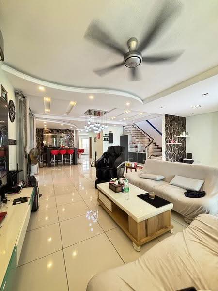 Rumah Berkembar untuk Dijual di Mutiara Rini (Skudai) - Nathan Chan - Living Room - PropertyGuru.com.my