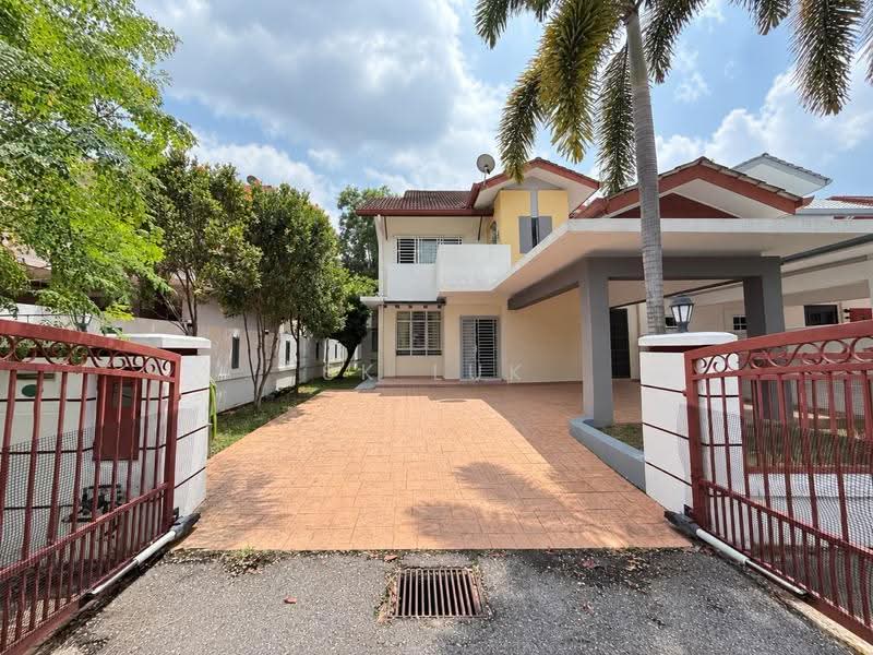Semi-Detached House for Sale in Rawang (Selangor) - SK Luk - Exterior - PropertyGuru.com.my