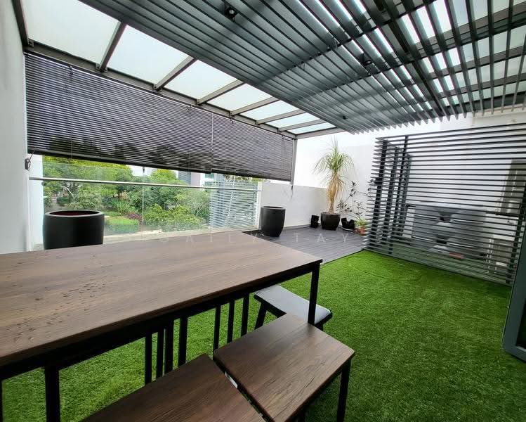 3-storey Terraced House for Sale in Cyberjaya (Selangor) - Gaily Tay - Balcony - PropertyGuru.com.my