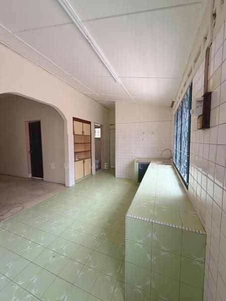 Semi-Detached House for Rent in Taman Century (Johor Bahru) - Suimei Lee - Kitchen - PropertyGuru.com.my