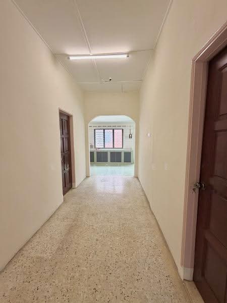 Semi-Detached House for Rent in Taman Century (Johor Bahru) - Suimei Lee - Corridor - PropertyGuru.com.my