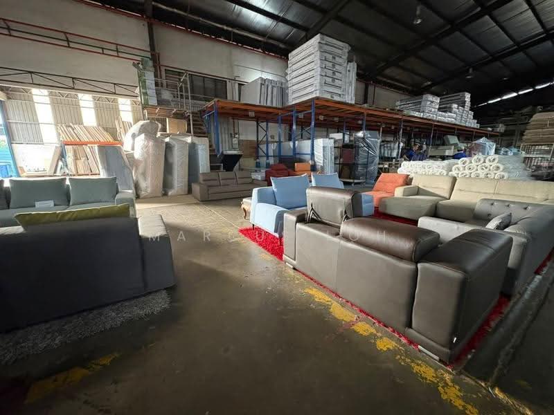 Kilang Terpisah untuk Dijual di Sungai Tiram (Ulu Tiram) - Marcus Loh - Living Room - PropertyGuru.com.my