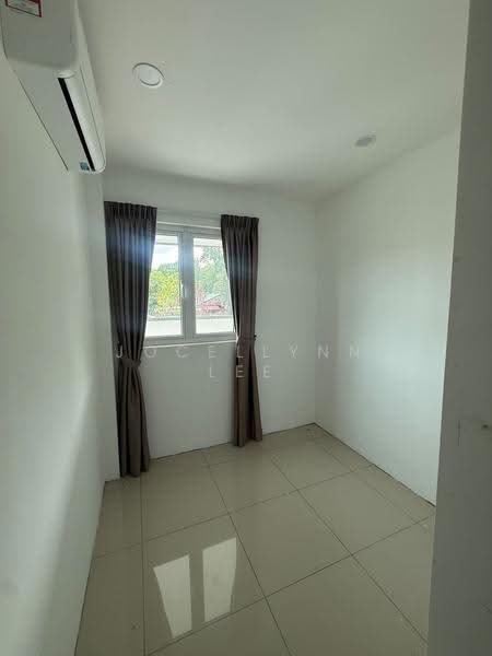 Bungalow House for Rent in Bukit Dumbar (Jelutong) - Jocellynn Lee - Interior - PropertyGuru.com.my