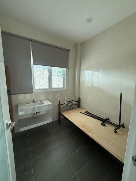 Bungalow House for Rent in Bukit Dumbar (Jelutong) - Jocellynn Lee - PropertyGuru.com.my