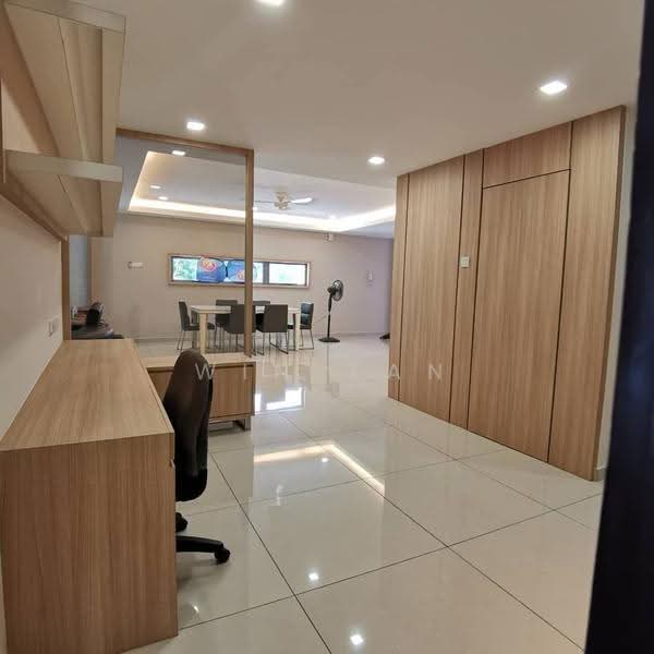 Pangsapuri untuk Dijual di Molek Pine 3 - Win Tan - Dining Room - PropertyGuru.com.my