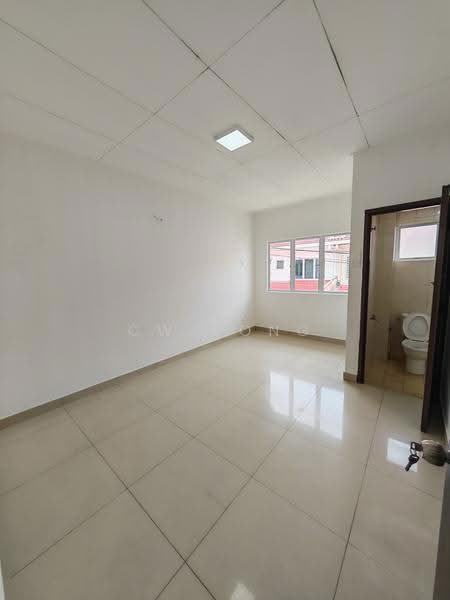 2-storey Terraced House for Sale in TAMAN PUCHONG UTAMA (Puchong) - CW Kong - Interior - PropertyGuru.com.my