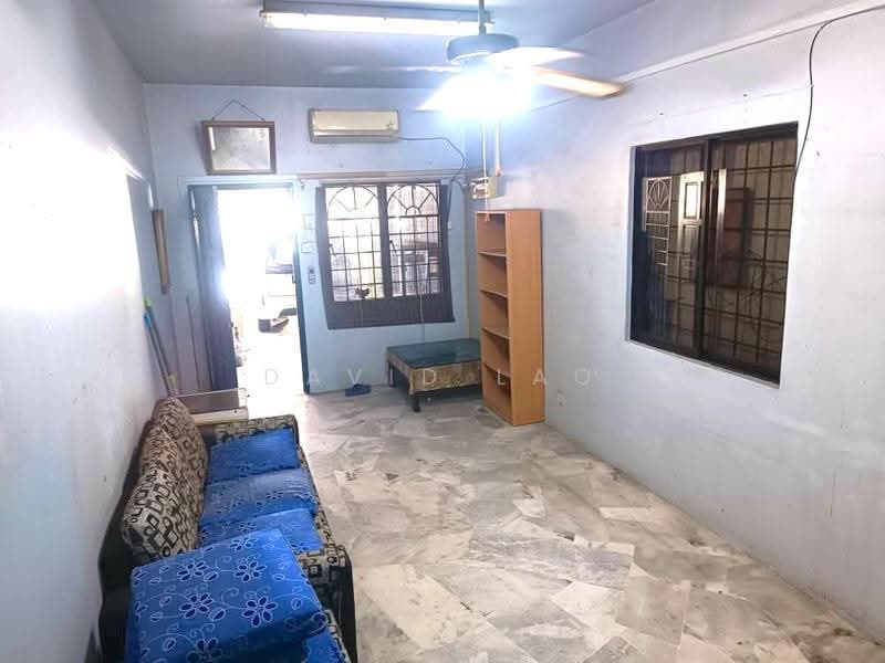 Townhouse for Sale in Taman Pandan Indah (Ampang) - David Lao - Living Room - PropertyGuru.com.my